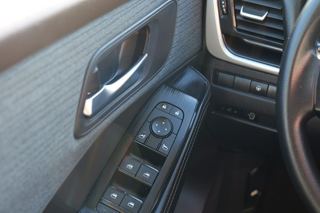 2023 Nissan Rogue Image 45