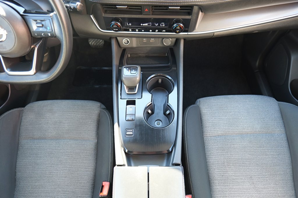 2023 Nissan Rogue Image 50