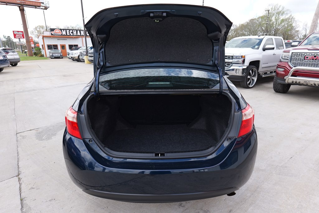 2019 Toyota Corolla Image 17