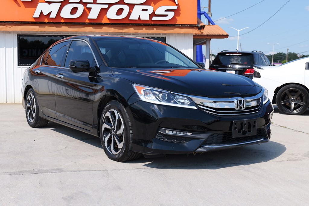 2016 Honda Accord Image 2