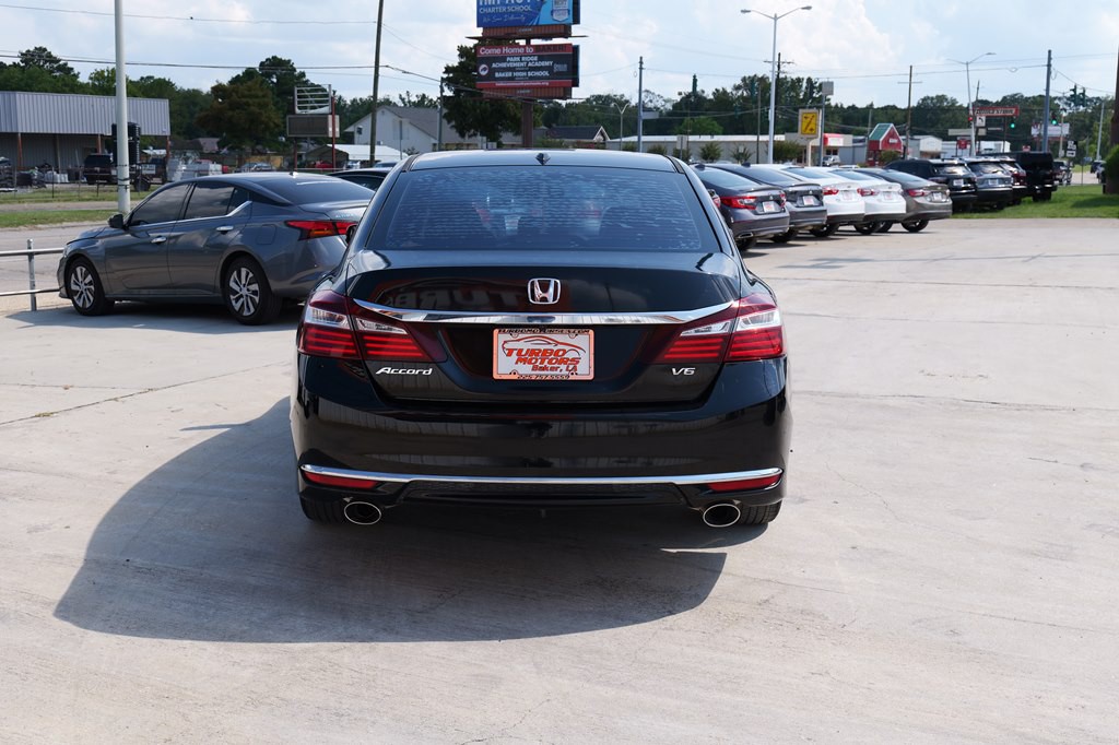 2016 Honda Accord Image 13
