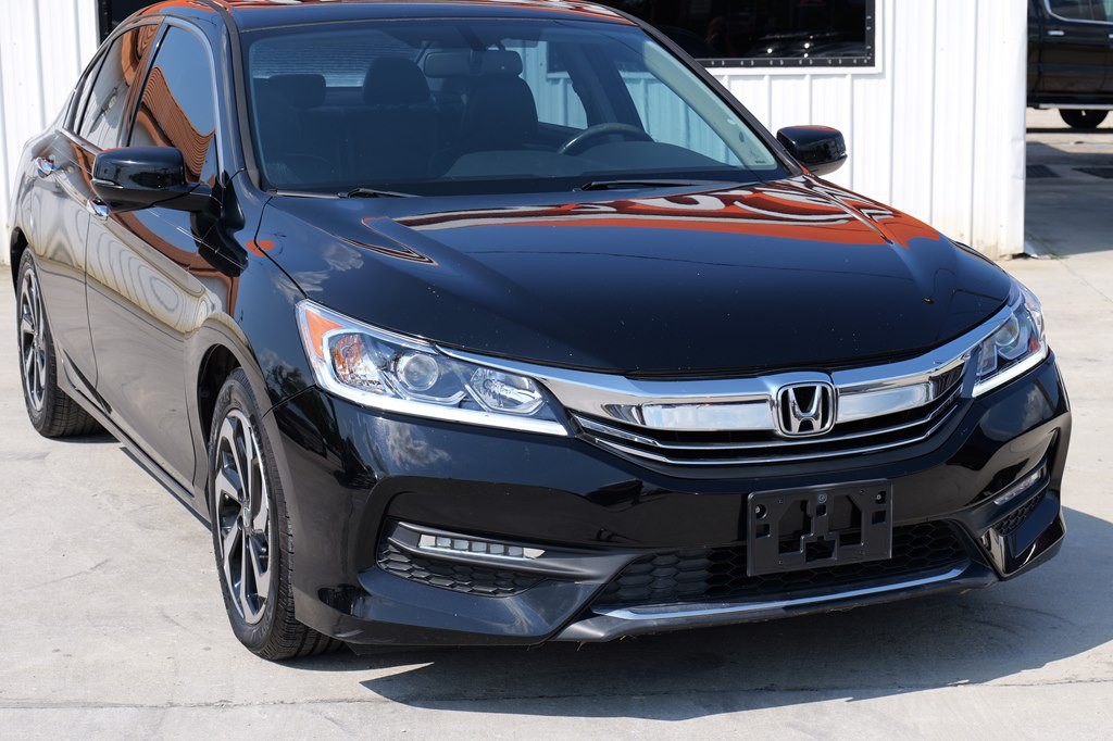 2016 Honda Accord Image 29