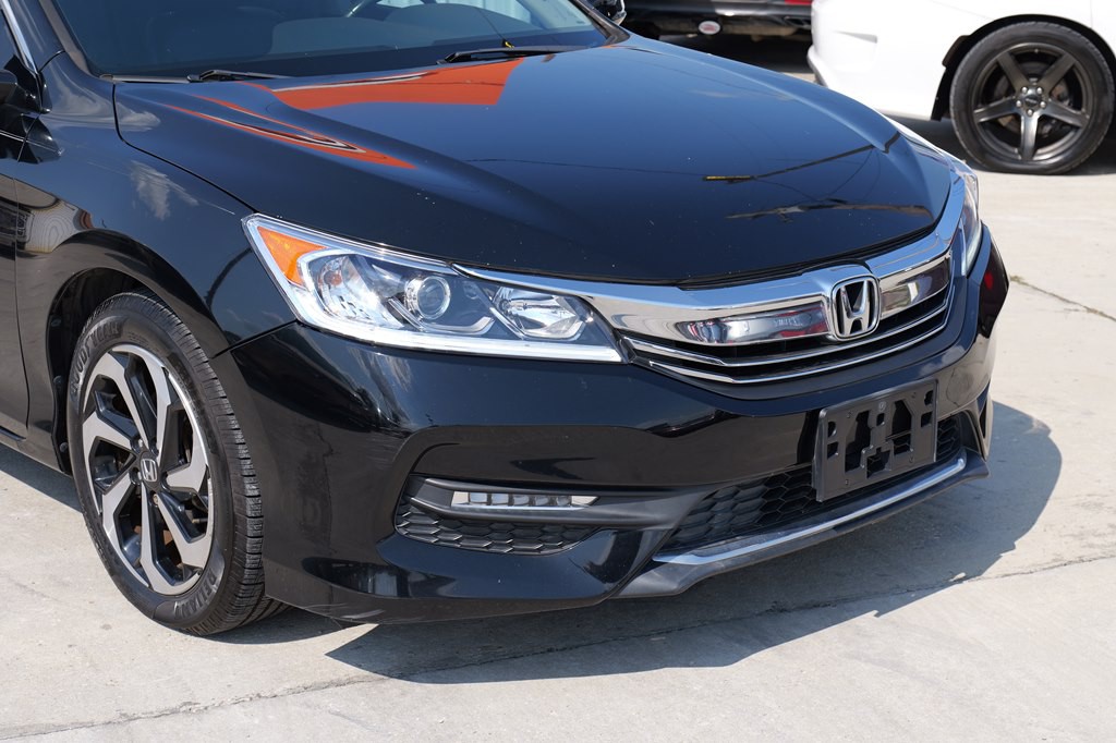 2016 Honda Accord Image 30