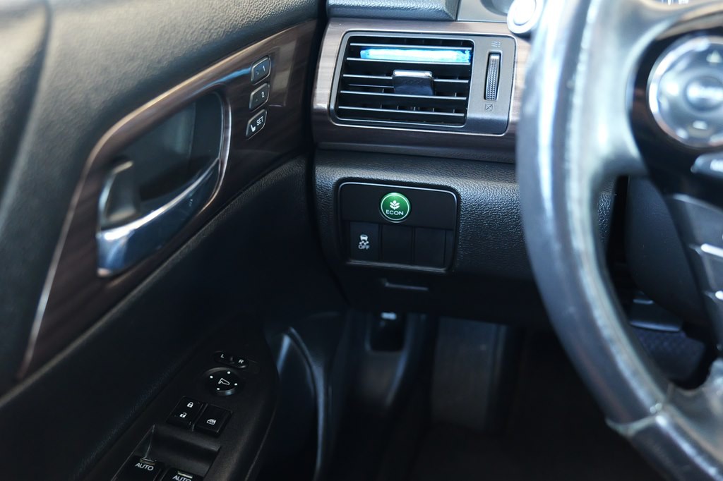 2016 Honda Accord Image 37