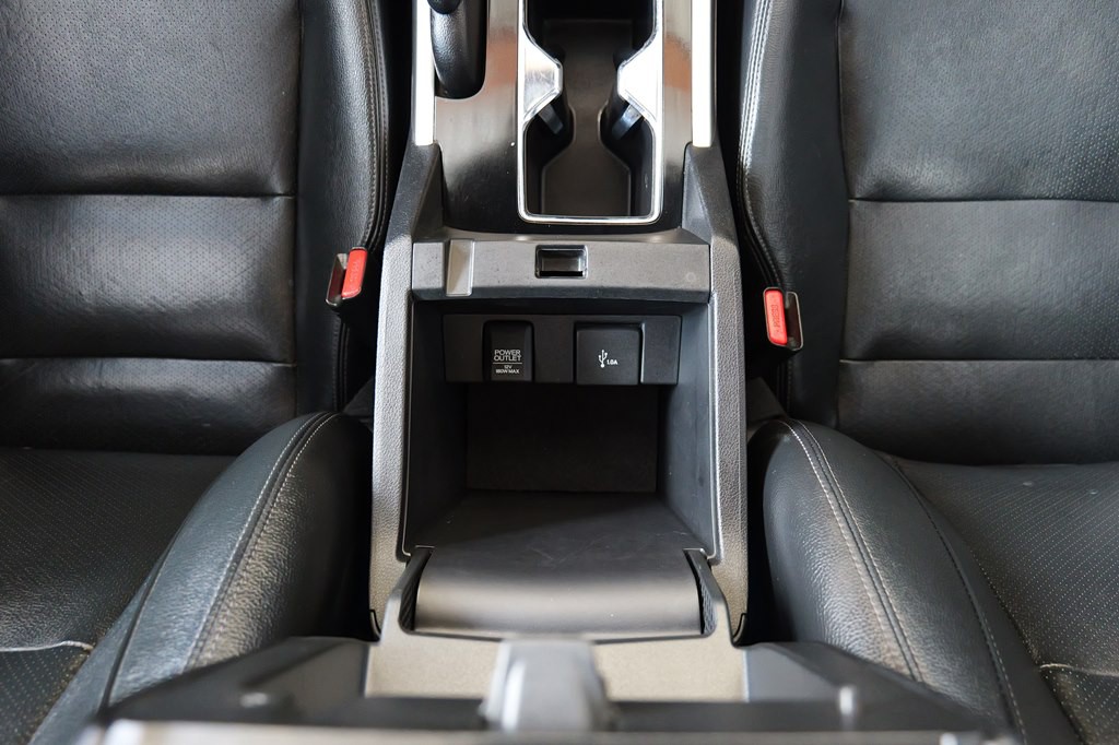 2016 Honda Accord Image 56