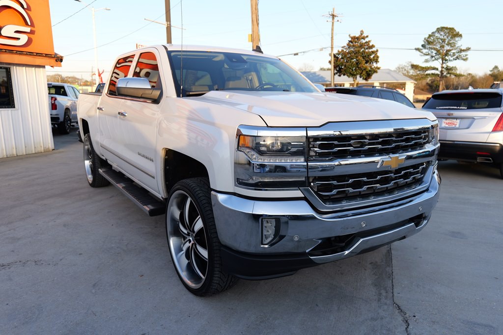 2017 Chevrolet Silverado 1500 Image 4