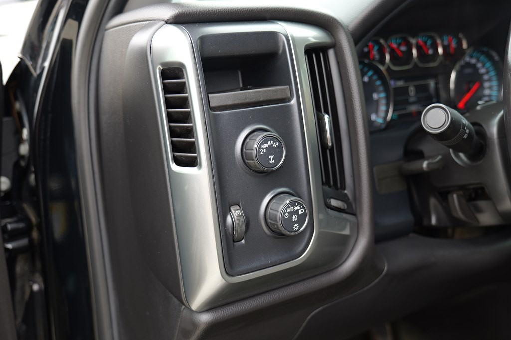2018 Chevrolet Silverado 1500 Image 12