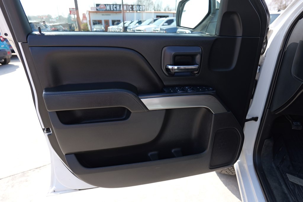 2018 Chevrolet Silverado 1500 Image 12