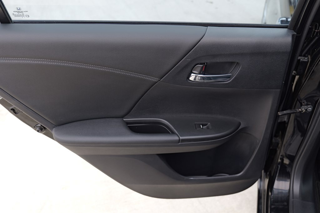 2014 Honda Accord Image 16