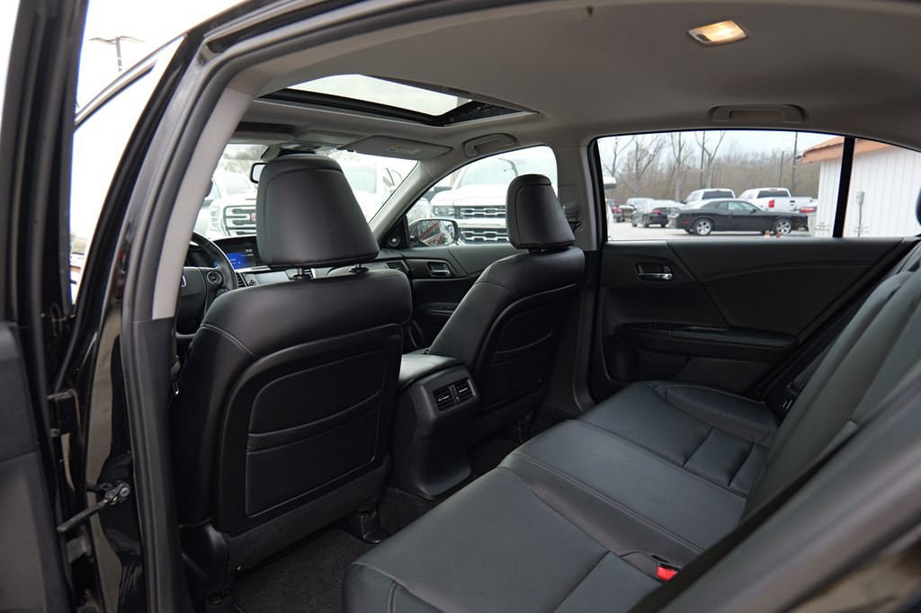2014 Honda Accord Image 17