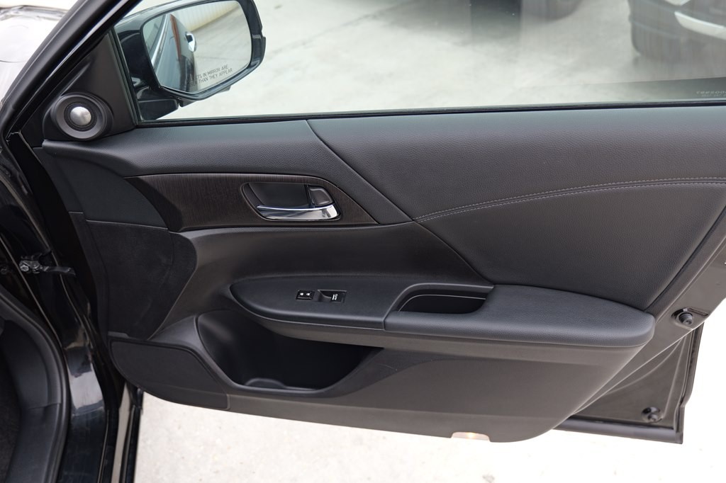 2014 Honda Accord Image 25