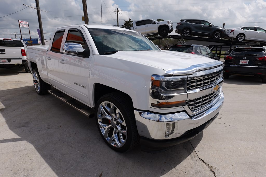 2017 Chevrolet Silverado 1500 Image 3