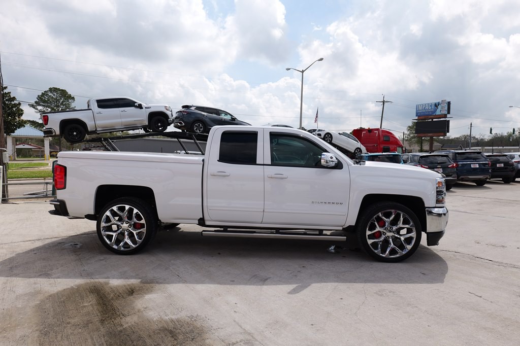 2017 Chevrolet Silverado 1500 Image 4