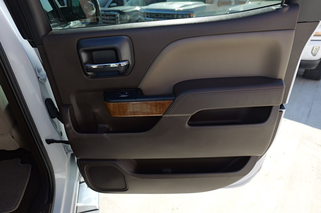 2017 GMC Sierra Image 25