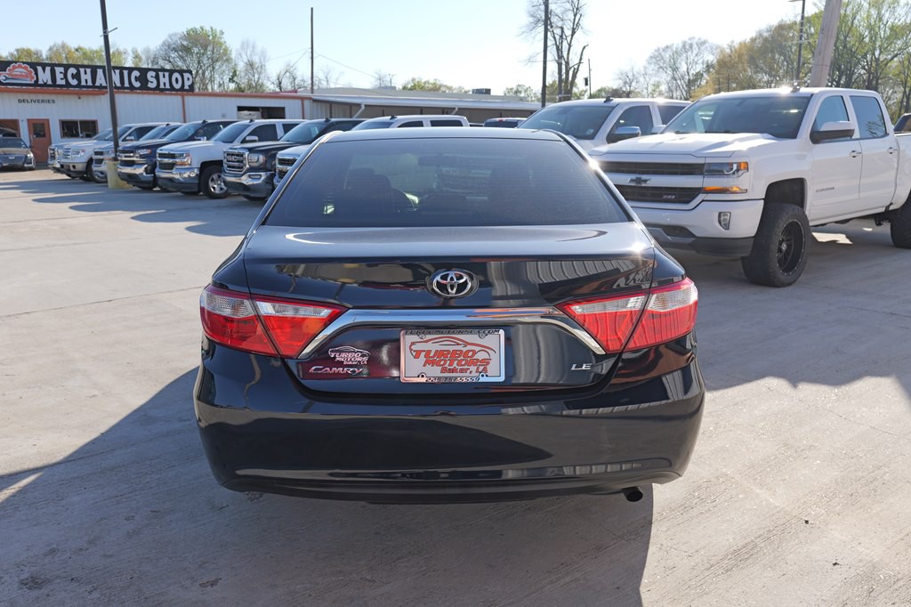 2016 Toyota Camry Image 6