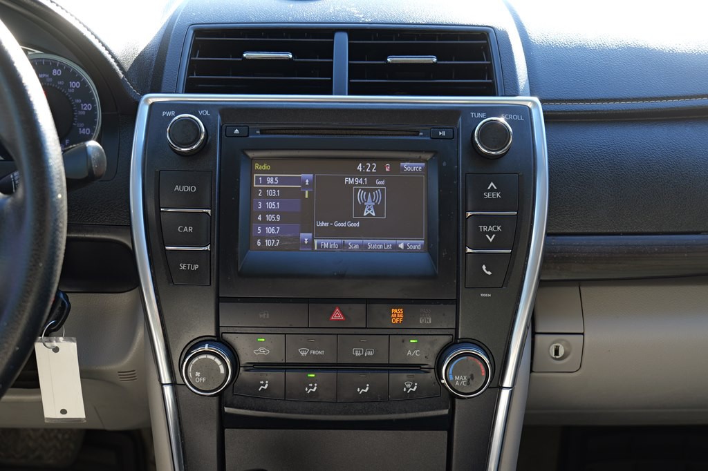 2016 Toyota Camry Image 29