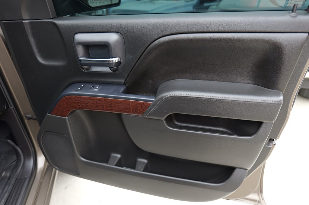 2015 GMC Sierra Image 23