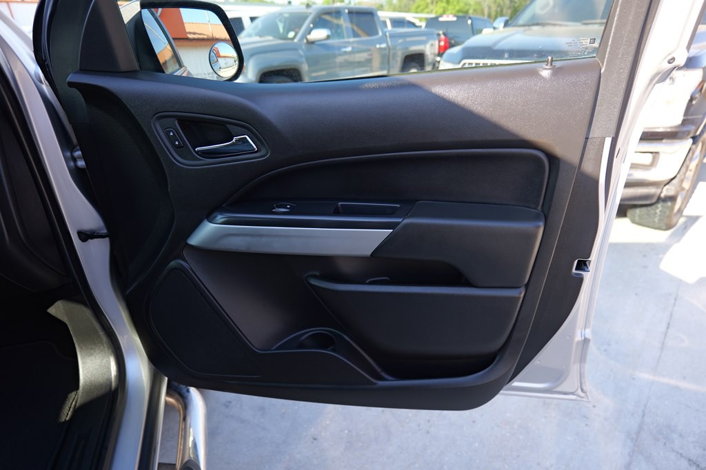 2015 Chevrolet Colorado Image 32