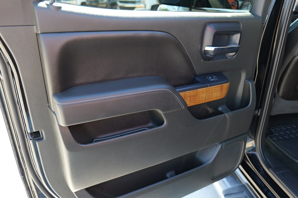 2014 GMC Sierra Image 16