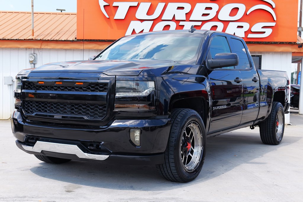 2018 Chevrolet Silverado 1500 Image 1