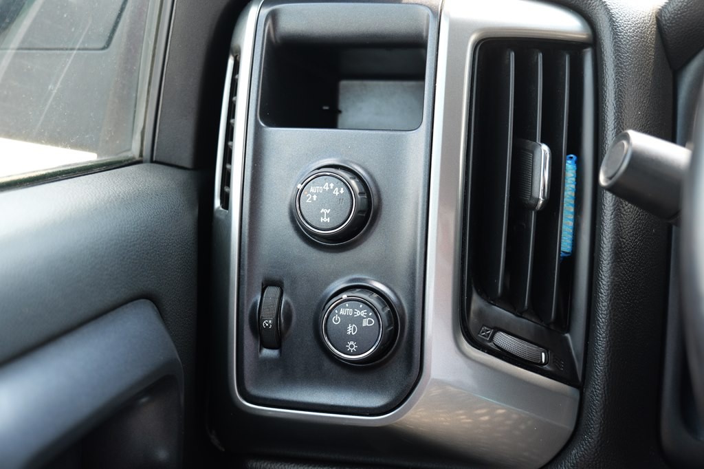 2018 Chevrolet Silverado 1500 Image 18