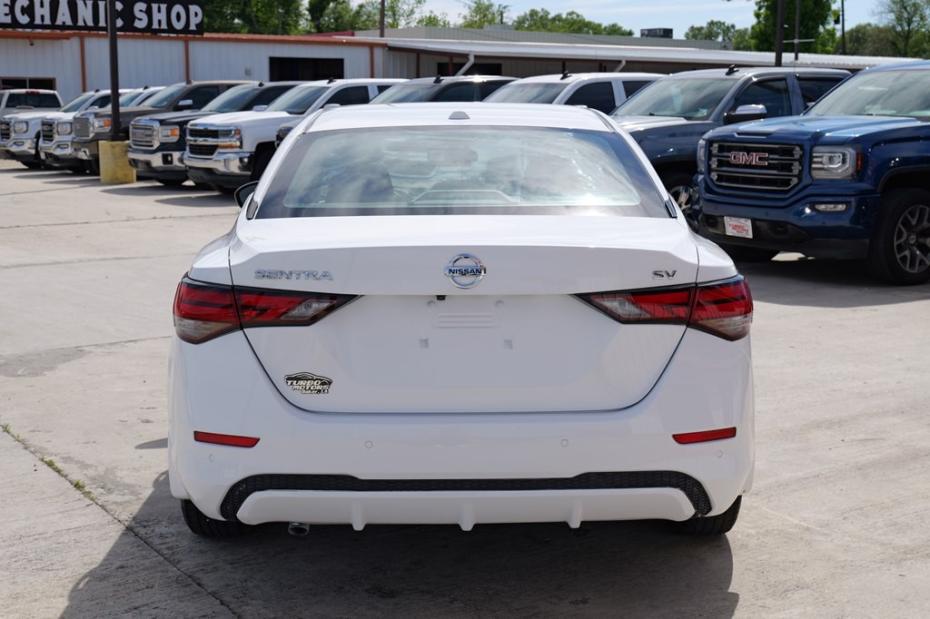 2021 Nissan Sentra Image 7