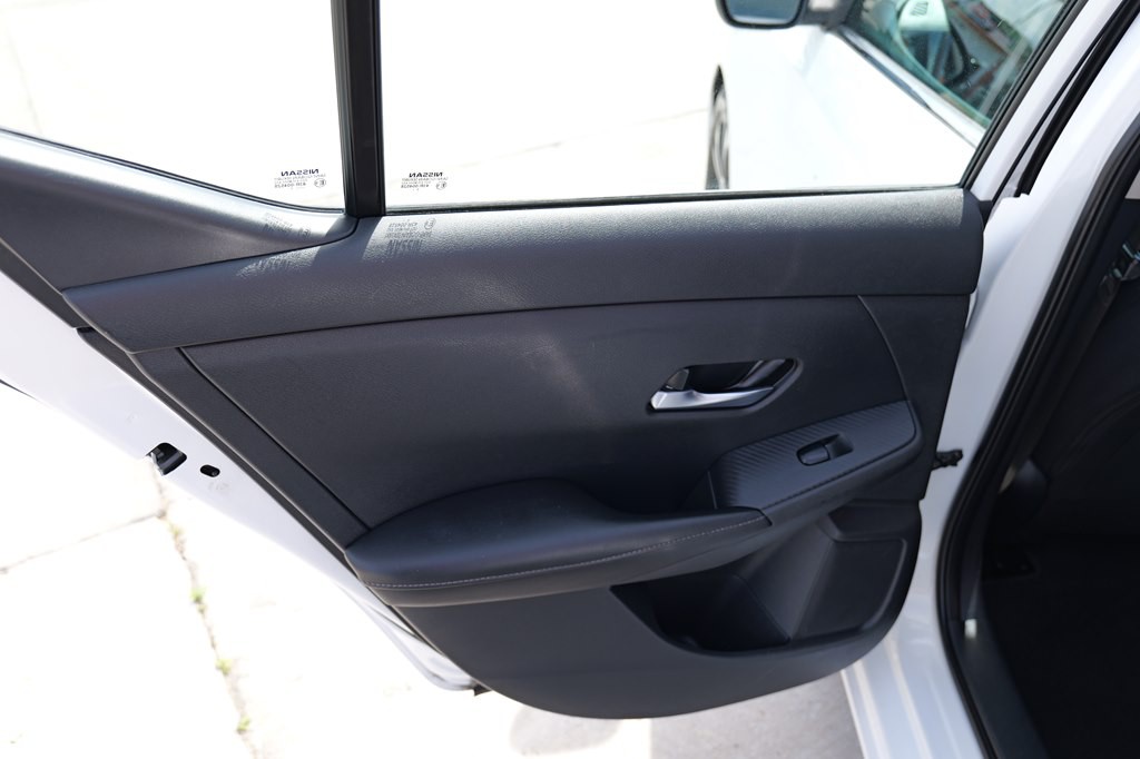 2021 Nissan Sentra Image 16