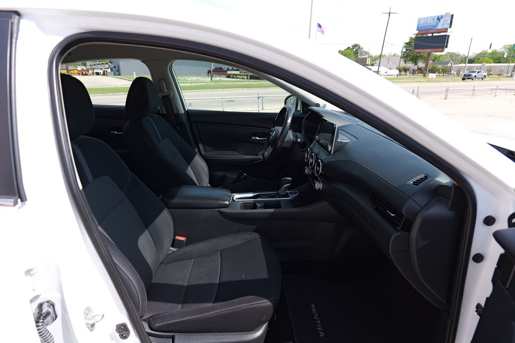 2021 Nissan Sentra Image 28