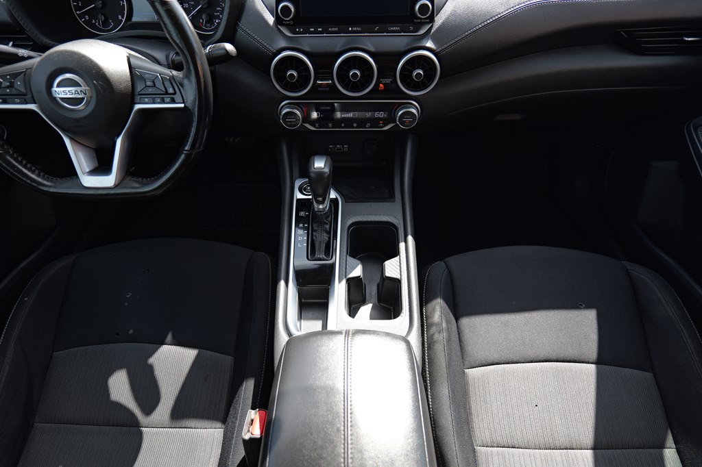 2021 Nissan Sentra Image 40