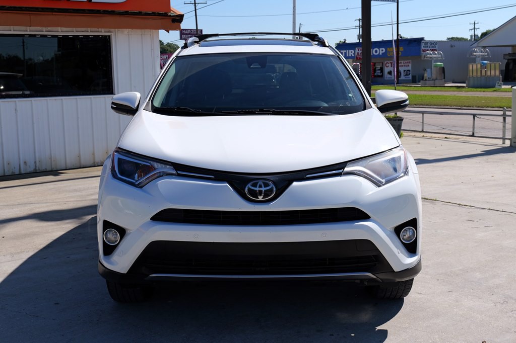 2017 Toyota Rav4 Image 2