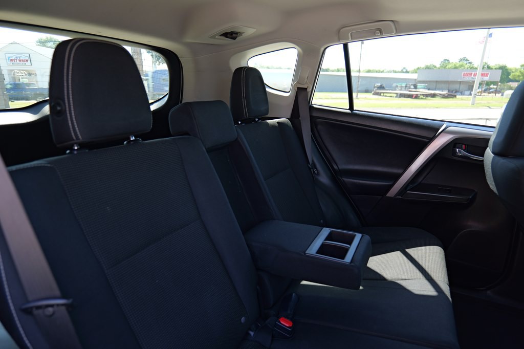 2017 Toyota Rav4 Image 23