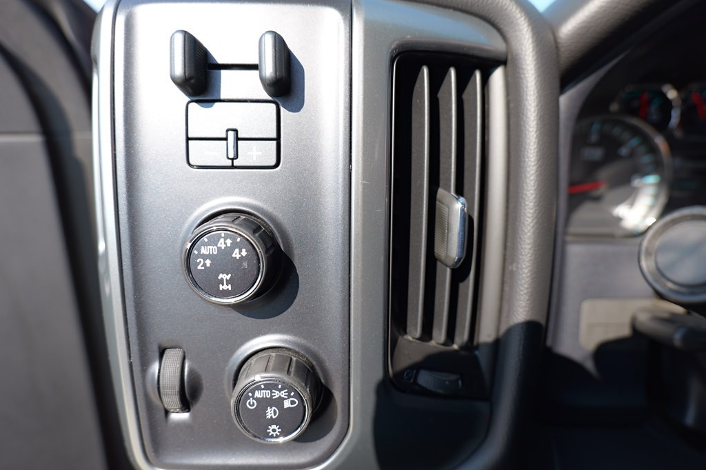 2015 Chevrolet Silverado 1500 Image 20