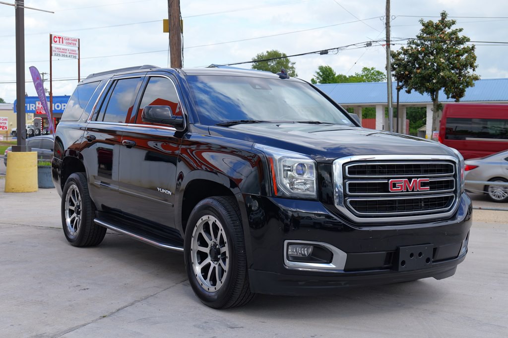2017 GMC Yukon Image 3