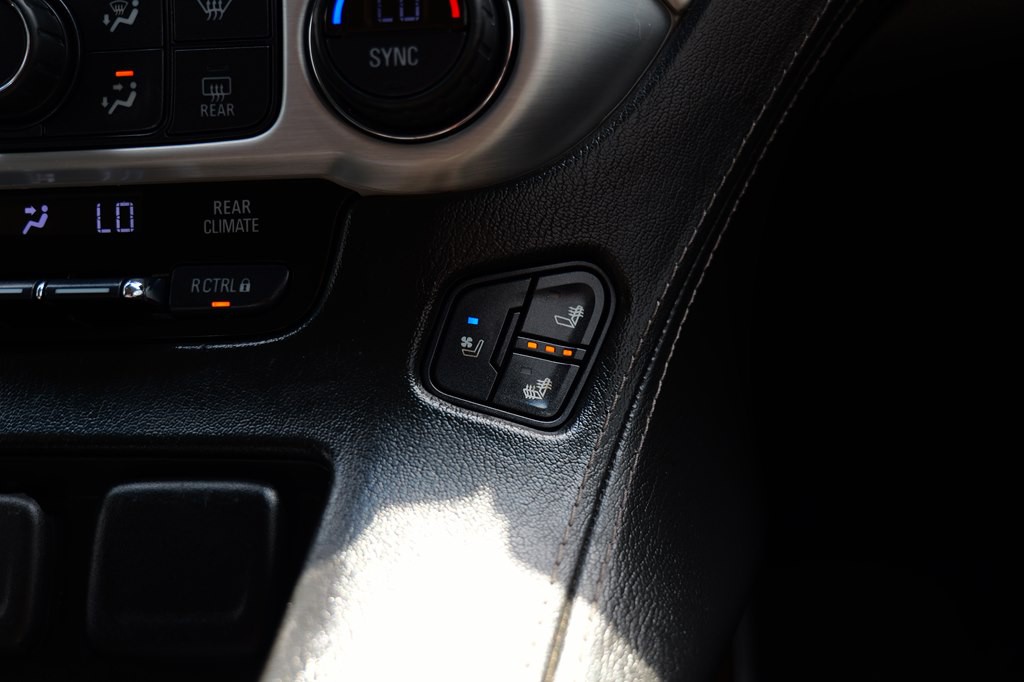 2017 GMC Yukon Image 44