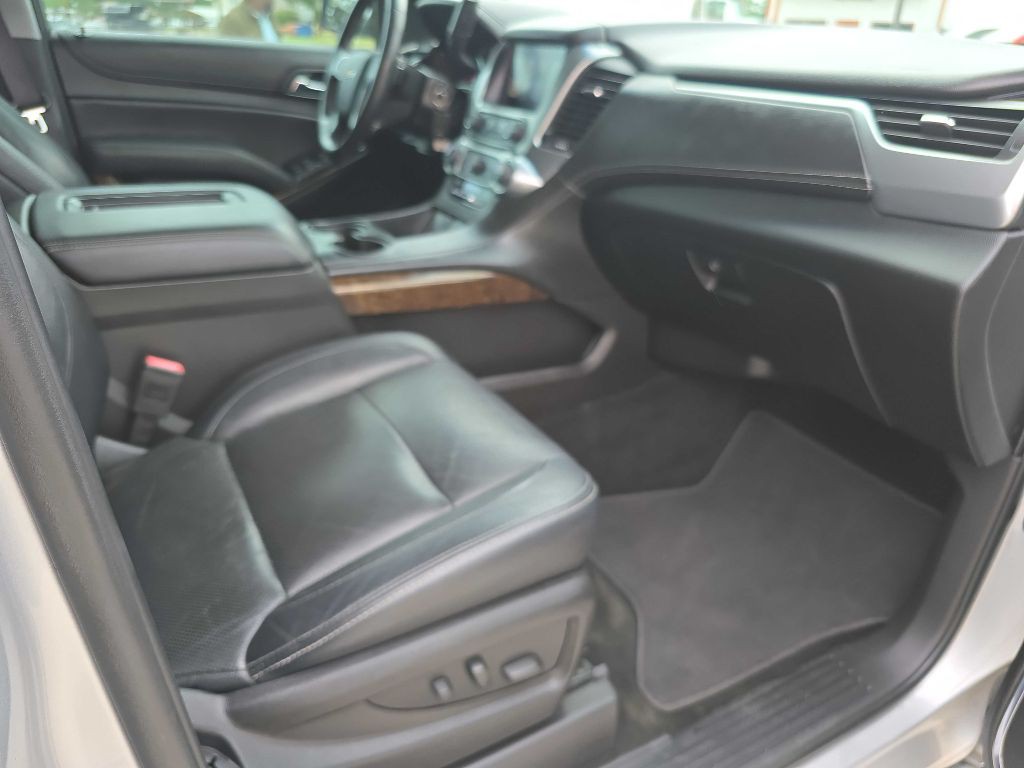 2017 Chevrolet Tahoe Image 31