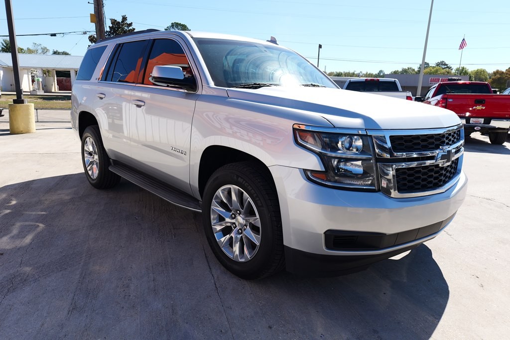 2017 Chevrolet Tahoe Image 3