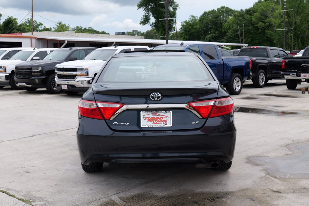 2016 Toyota Camry Image 7
