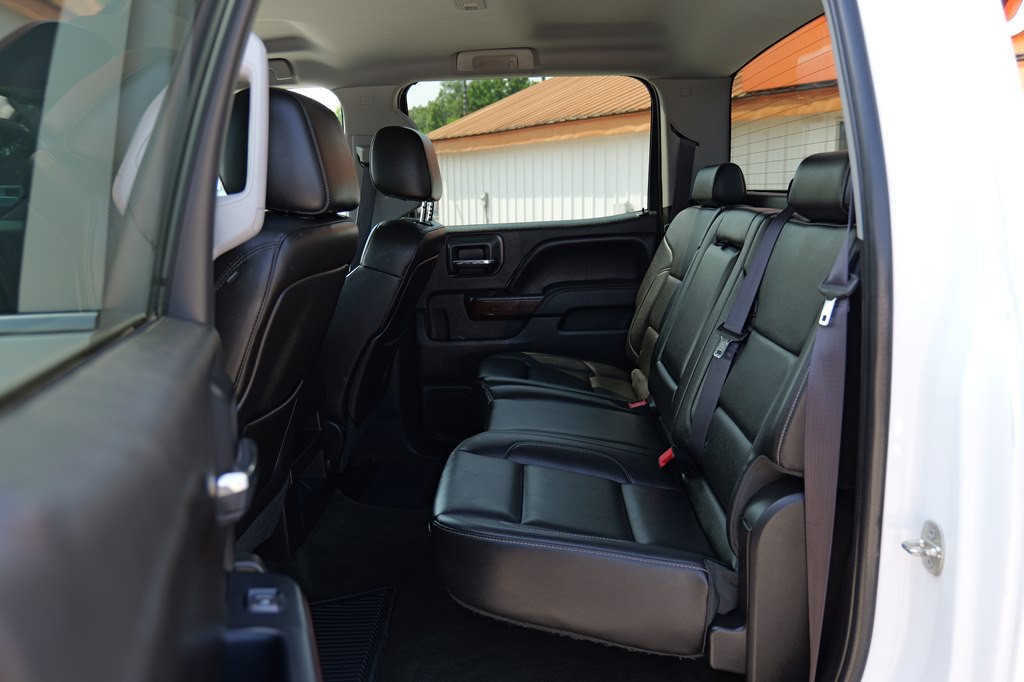 2015 GMC Sierra Image 17