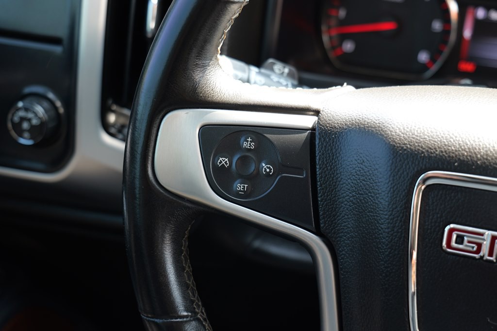 2015 GMC Sierra Image 32