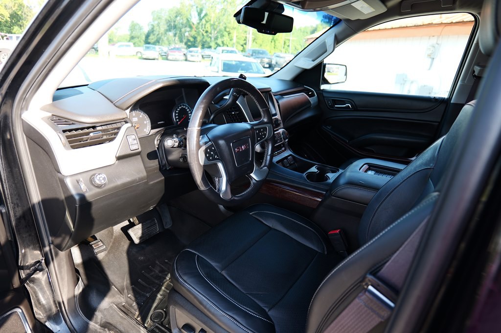 2017 GMC Yukon Image 10