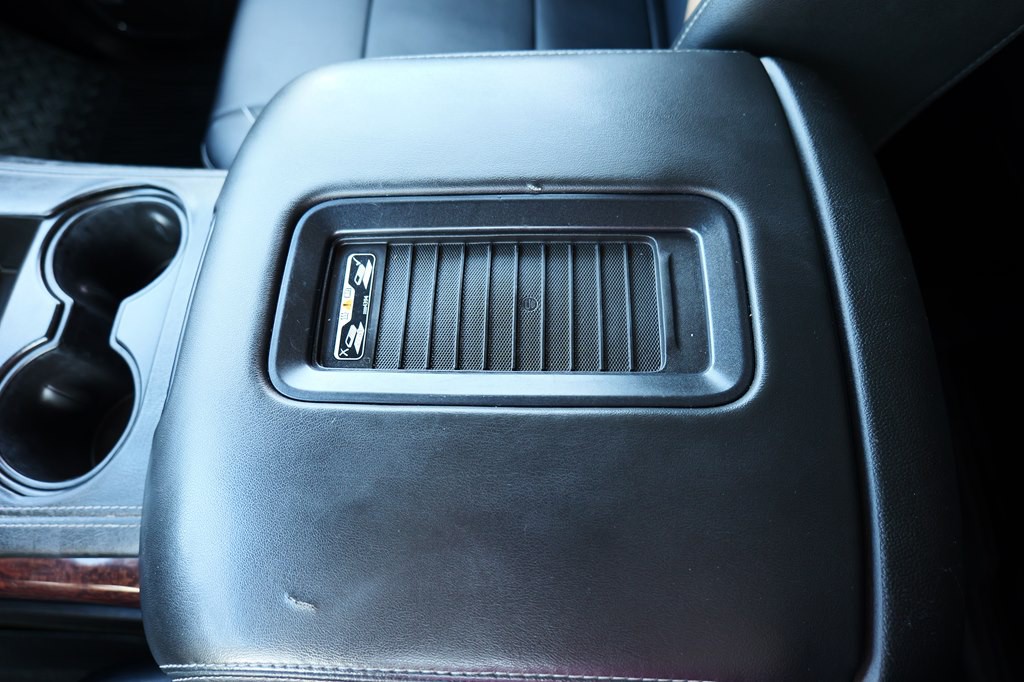 2017 GMC Yukon Image 27