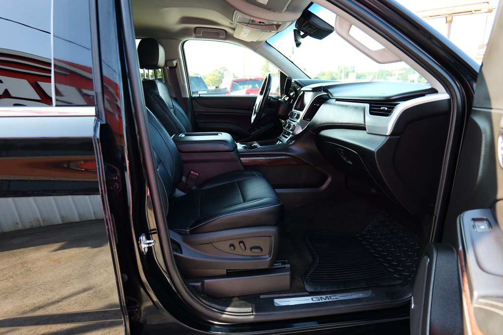 2017 GMC Yukon Image 44