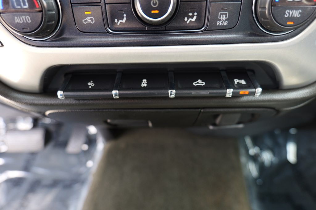 2015 GMC Sierra Image 22