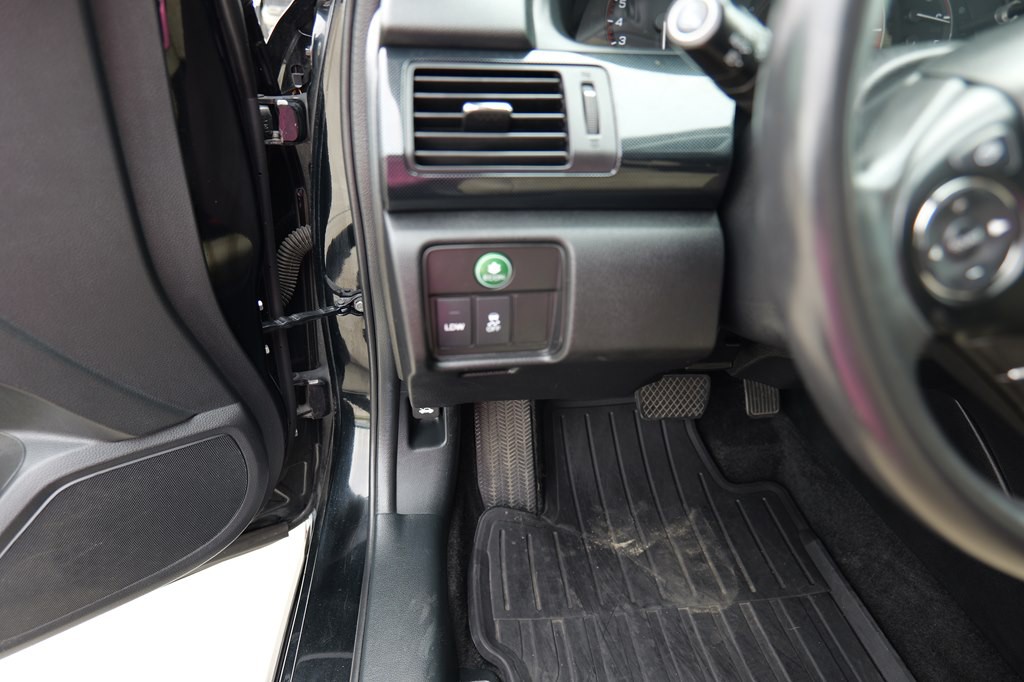 2015 Honda Accord Image 16