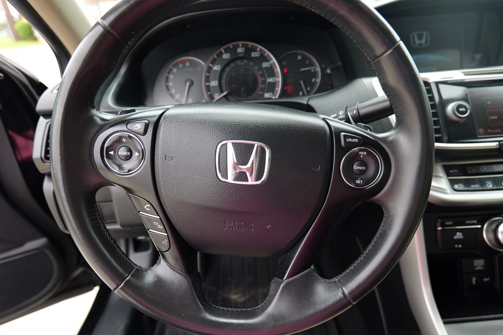 2015 Honda Accord Image 17