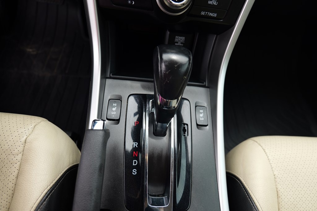 2015 Honda Accord Image 23