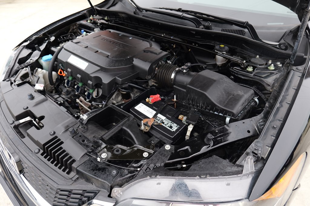 2015 Honda Accord Image 34