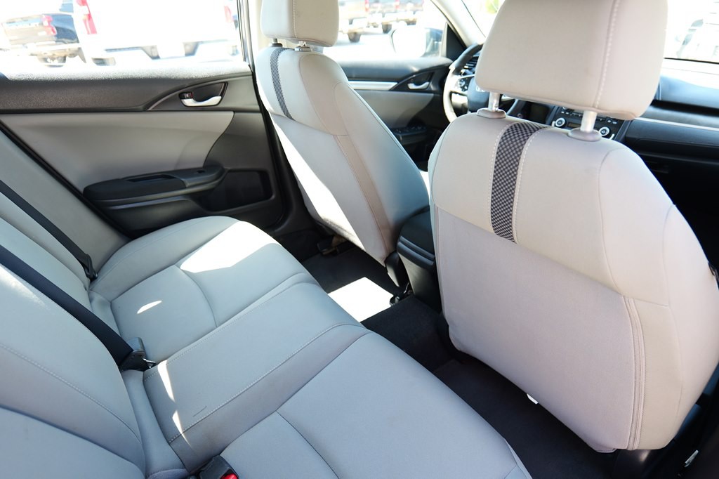 2020 Honda Civic Image 32