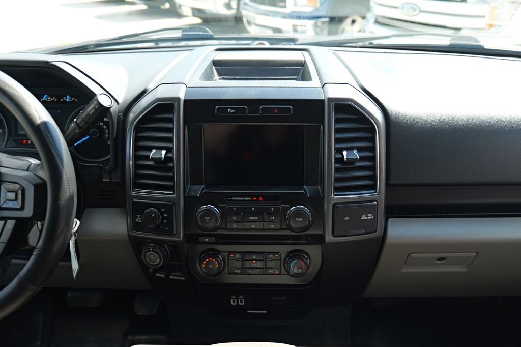 2017 Ford F-150 Image 39