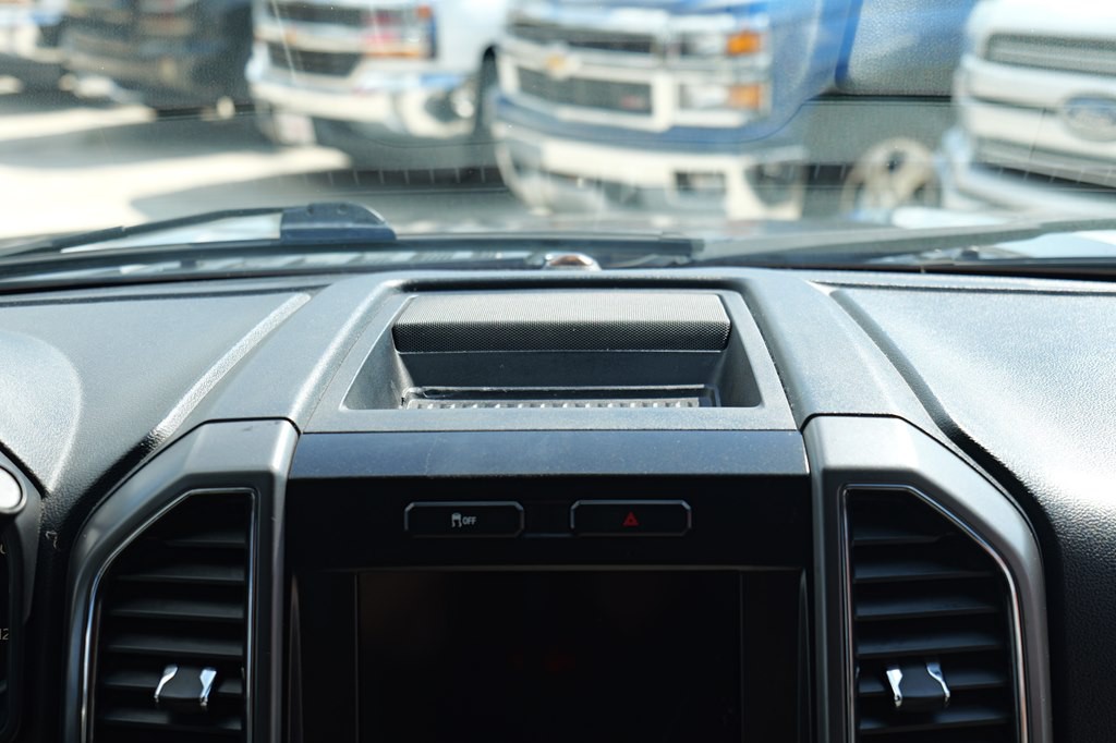 2017 Ford F-150 Image 40